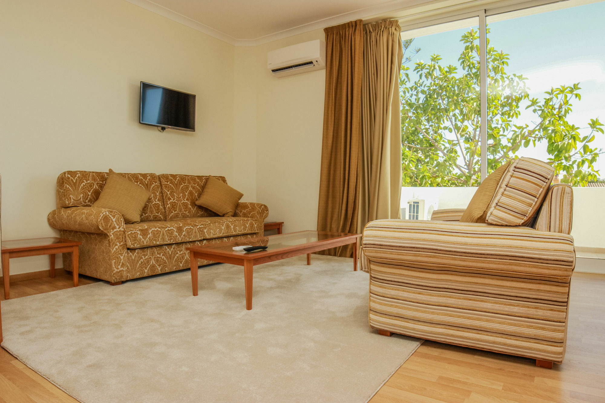 Lagoa Hotel Екстериор снимка